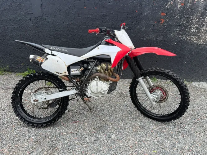 Honda NX200 de trilha