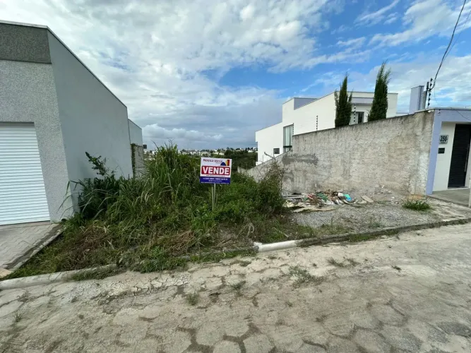 Vende terreno no bairro Jardim das Acácias