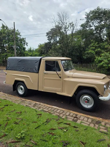 Ford F-75 4X4 2.3 1975