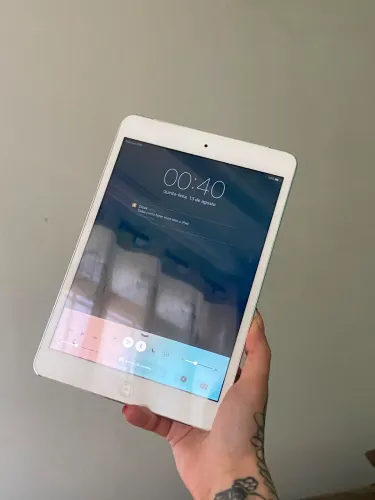 iPad (VENDO OU TROCO)
