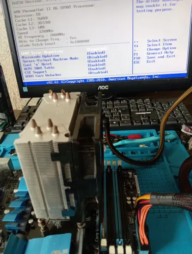 Placa Mãe Asus + Phenom II X6 Cooler master C/Espelho