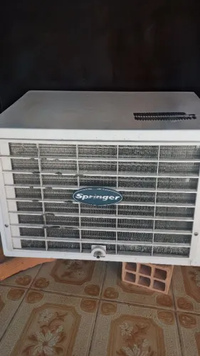 VENDO ar-condicionado de janela Springer