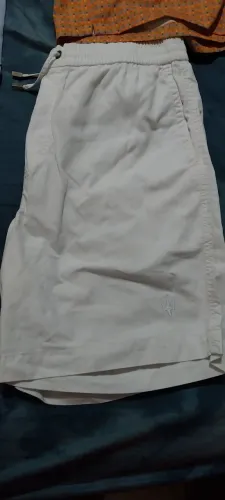 Bermudas MYR