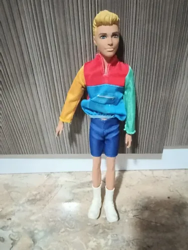 Boneco Ken  loiro