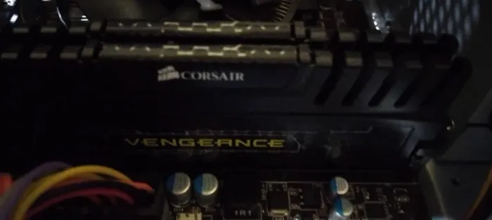 Cpu i5 4590 lga1150 .8g memória corsai.placa mae msi.