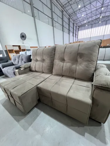 Sofá Retrátil NOVO com Portas Copos