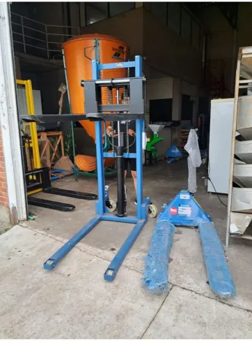 Empilhadeira 2 ton paleteira 3 ton