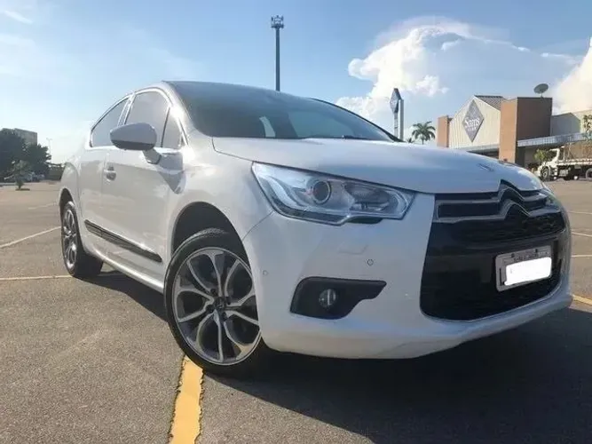 Citroen DS4 1.6 Turbo 16V 5P Aut. 2014