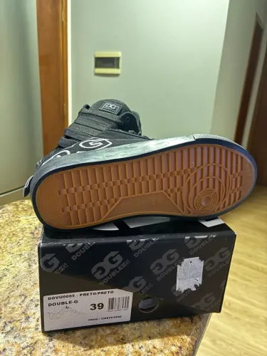 Tênis double g