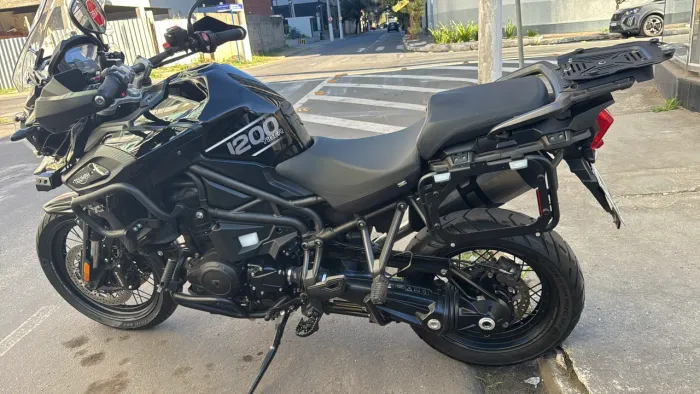 Triumph Tiger 1200 Xcx-Revisões na concessionária.