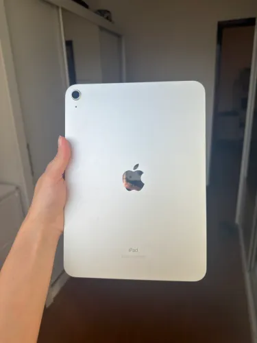 iPad 10ª Geração 256 GB - Impecável / Estado de Novo + Kit de Acessorios