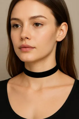 Chocker gargantilha camurça preta