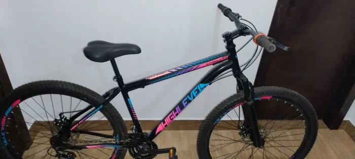 Bicicletas aro 29; freio a disco; aço carbono; suspensão 21v