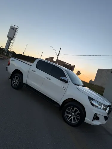 Toyota Hilux CD SRV 4X4 2.7 Flex 16V Aut. 2019