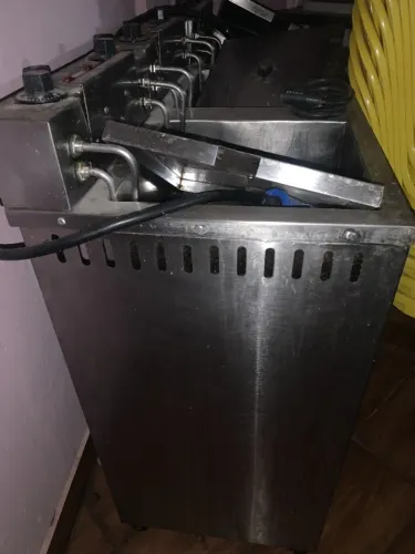 VENDO USADA - Fritadeira Elétrica Industrial Óleo Inox 54L