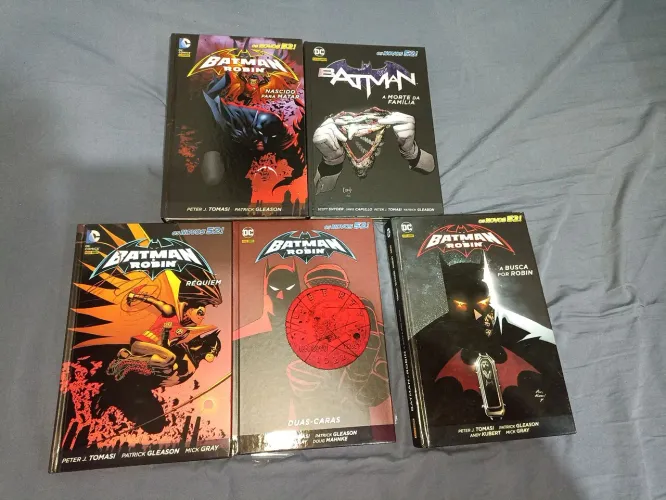 Lote Batman e Robin - Fase Completa Tomasi (Capa Dura / Panini) - 5 Vols