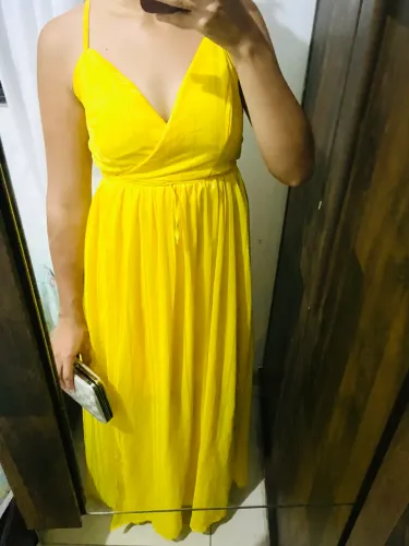 Vestido amarelo formal