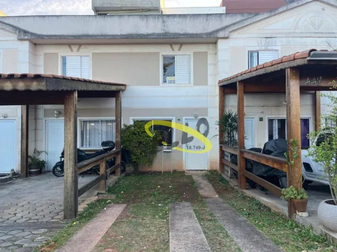 Casa para Locação em Condomínio Fechado | 2 Dormitórios | Quintal | 2 Vagas
