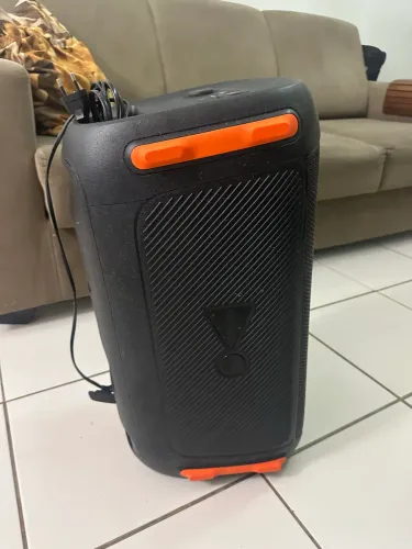 Caixa JBL 110