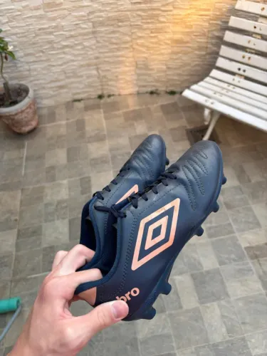 Chuteira Campo Umbro Class
