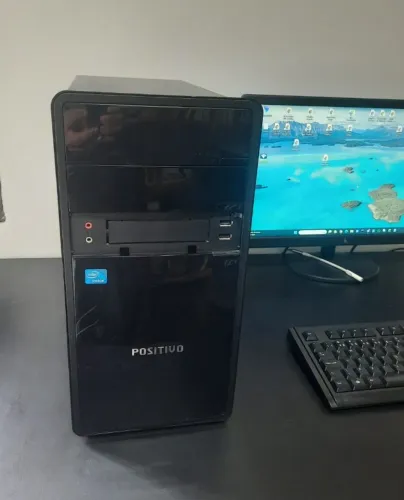 PC Positivo - Celeron CPU 847 - 4GB - HD 500GB + Windows 11 e Office 365 Ativados