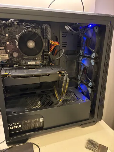 PC Gamer Ryzen 5 2600 + RX570 + 16gb ram