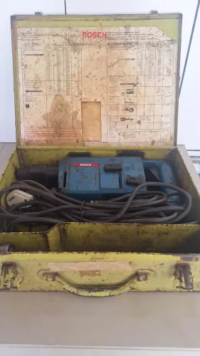 Martelo Perfurador Bosch Industrial Vintage - Relíquia na Maleta
