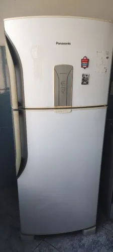 Geladeira Panasonic 