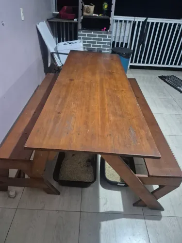 Mesa vira banco 8 lugares