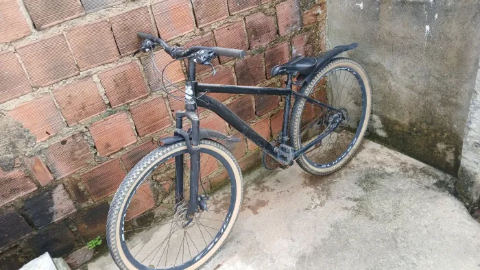 Bicicleta absolute Nero modelo 4