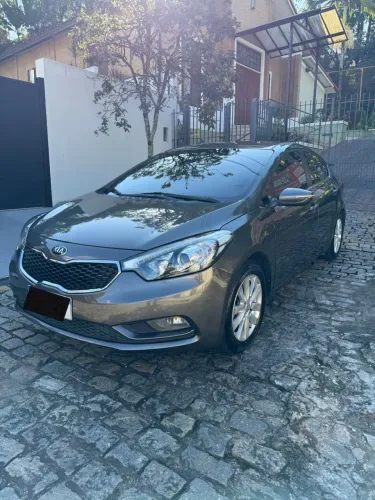 Kia Motors Cerato 1.6 16V Flex Aut. 2014