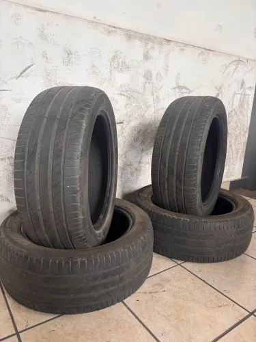 Pneu Usado 215/50 R17 Michelin