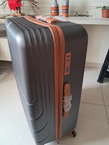 Mala de viagem tamanho grande (nova)