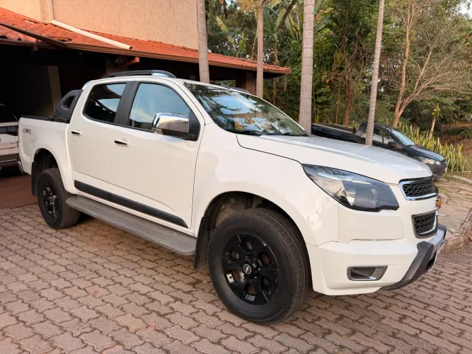 Chevrolet S10 Pick-up LTZ 2.8 TDI 4X4 CD Dies.aut 2014