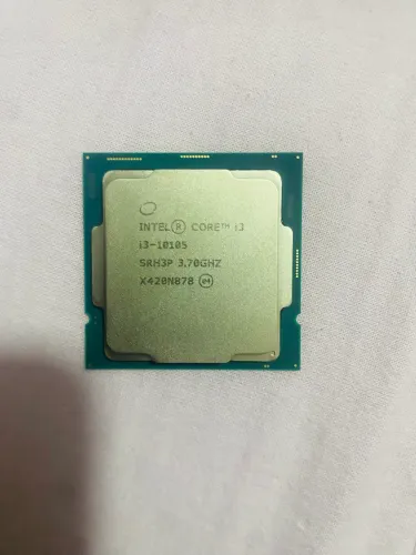  i3-10105F): Esta versão, que exige uma placa de vídeo dedicada,