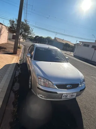 Ford Mondeo Ghia 2.0 16V 143cv 4P AUT 2006