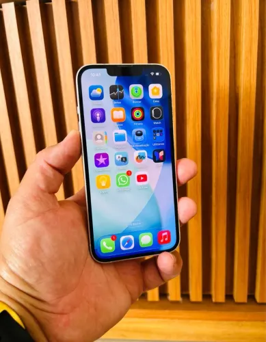 iPhone 13