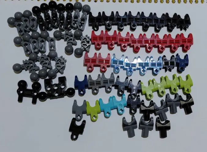 Lote de peças Lego Hero Factory e Bionicle