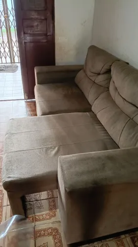 Sofá retrátil e reclinável 2metros de comprimento seminovo tecido Suede