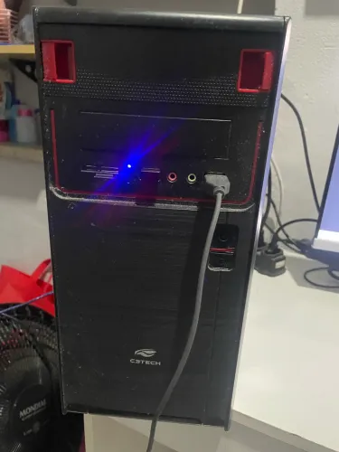 Computador com monitor
