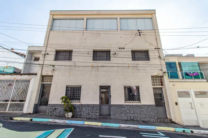 Prédio comercial na Rua Marques de Carvalho, 23 230 m²
