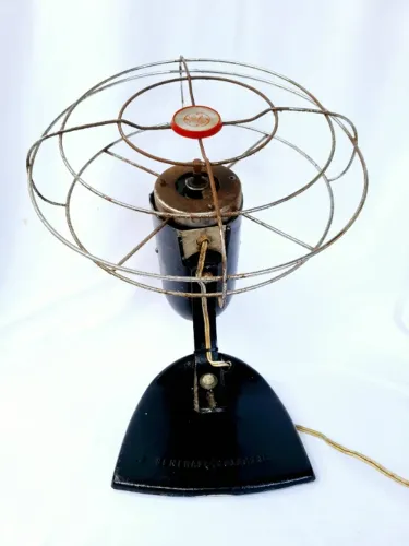 Antigo ventilador de mesa