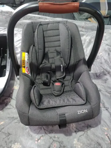 Bebê conforto infanti com base 