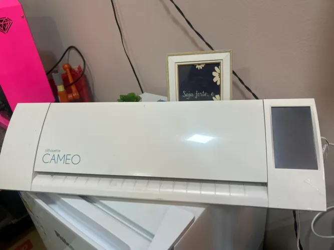 Máquina de corte Silhouette Cameo