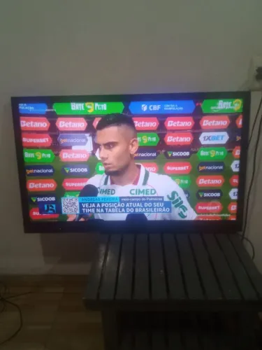 Monitor 40" 4hdmi,vga,e todas as entradas.