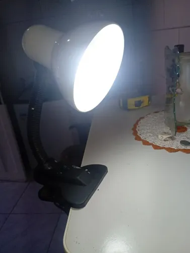 Luminária Pixar flexível