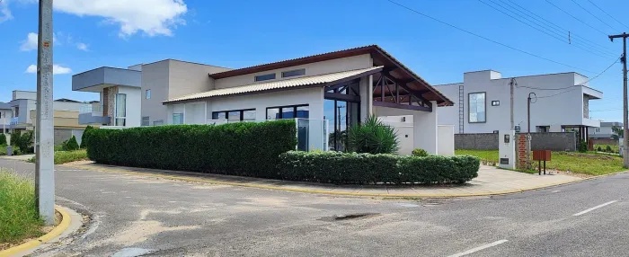 Casa em loteamento fechado