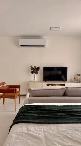 STUDIO MOBILIADO | JARDIM CAMBURI