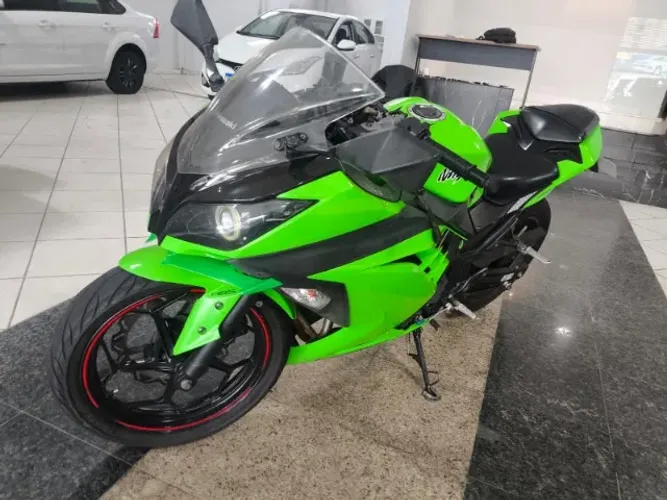Kawasaki Ninja 300 ABS | Esportiva | Impecável | Financia | Aceita Troca | Fala Comigo BB