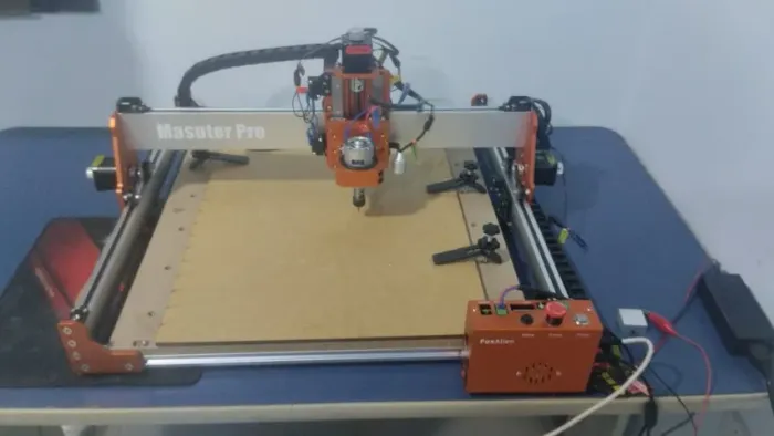 ? CNC Router FoxAlien Masuter Pro - 400x400x60mm - R$ 800 ?